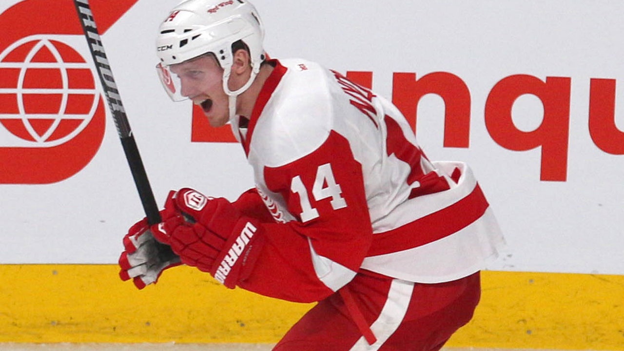 Nyquist, Wings edge Canadiens in OT